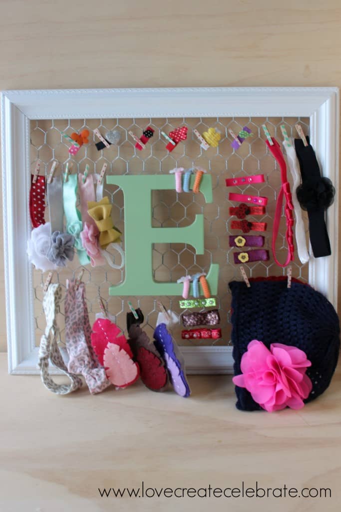 Check out this simple tutorial for creating your own hair bow and headband organizer!
