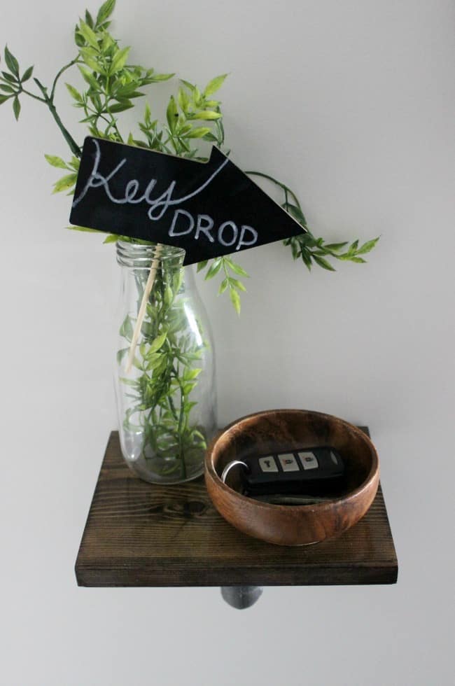 Dish to hold personal items in the cozy guest room.