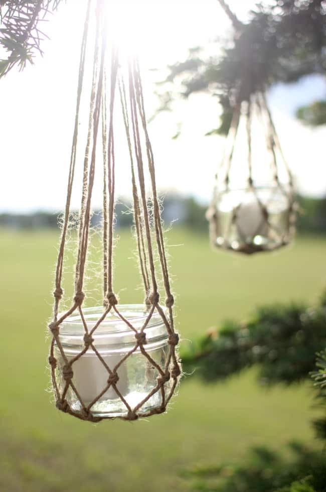 The perfect DIY outdoor decor for a summer party on the patio! All you need is jute string and mason jars! 
