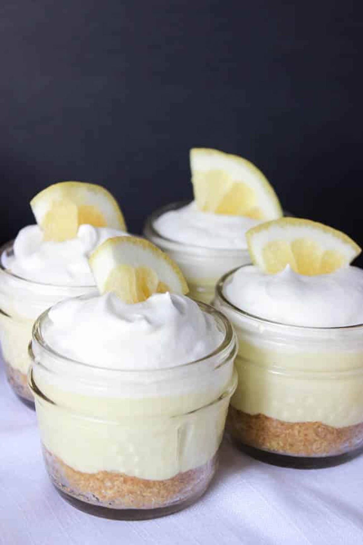 4 mini mason jar lemon cheesecake desserts