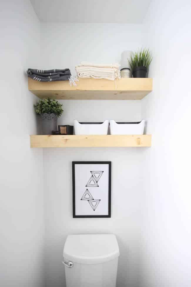 Modern geometric art in just 10 minutes! Love this black and white minimalist, nordic wall decor!