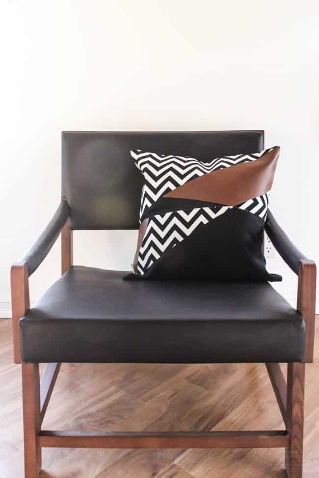 The perfect DIY for the modern home! This easy no-sew pillow cover comes with a great tutorial using the Cricut Maker. These square pillows would look beautiful on any couch or chair. Add some contemporary style to your home! 