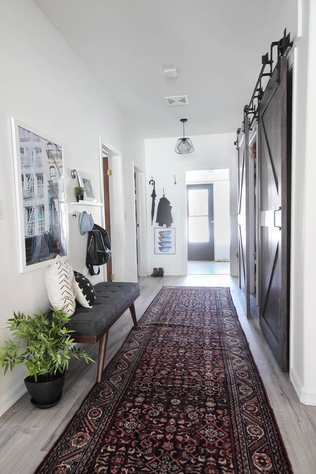 Decor your hallway design easily