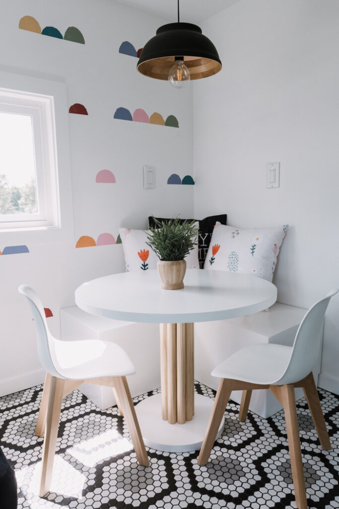 modern kids table and chairs