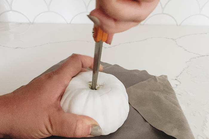 DIY velvet pumpkin tutorial