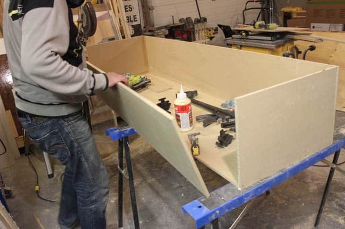 Assembling MDF to create a large box