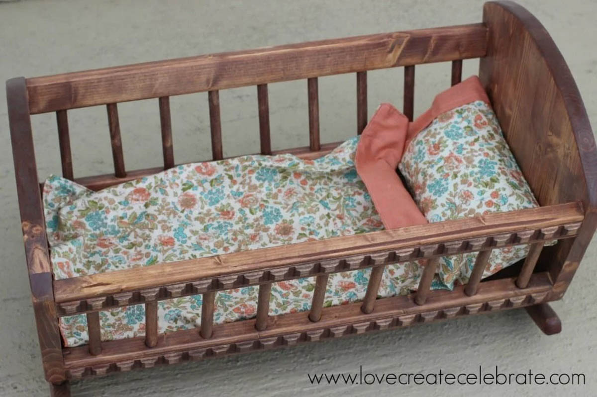Crib with baby doll crib bedding