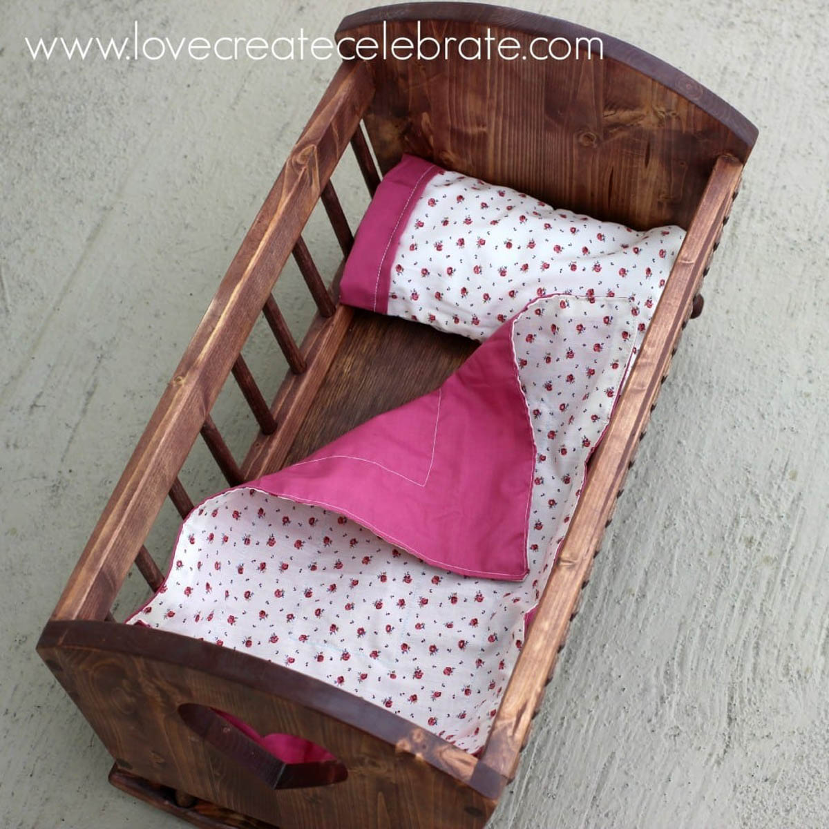 Crib with baby doll crib bedding