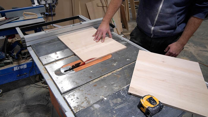 cutting boards with table saw to size for DIY Tabletop Easel