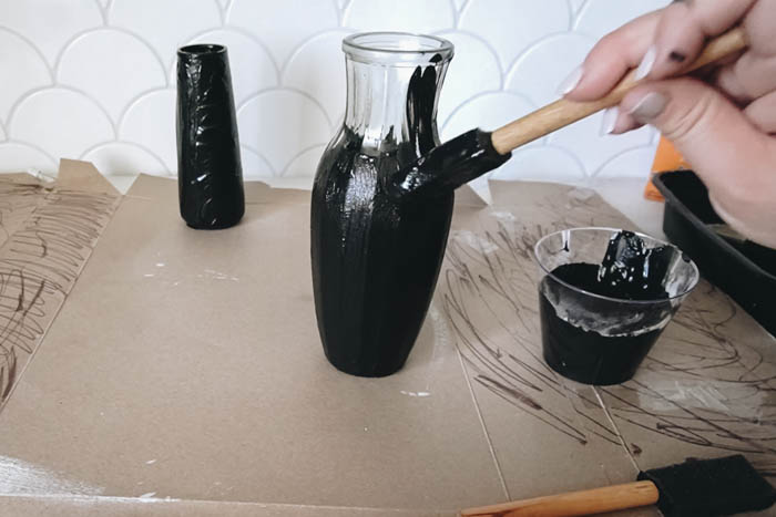 painting glass vase with baking soda and paint mixture