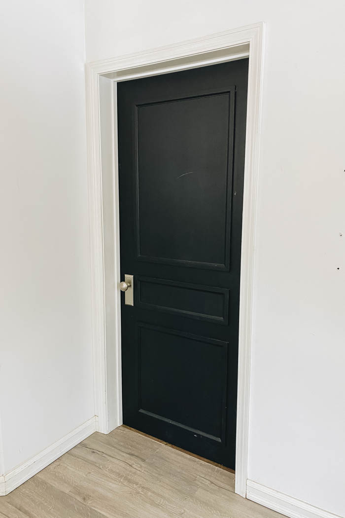 Picture of old trim around hallway door