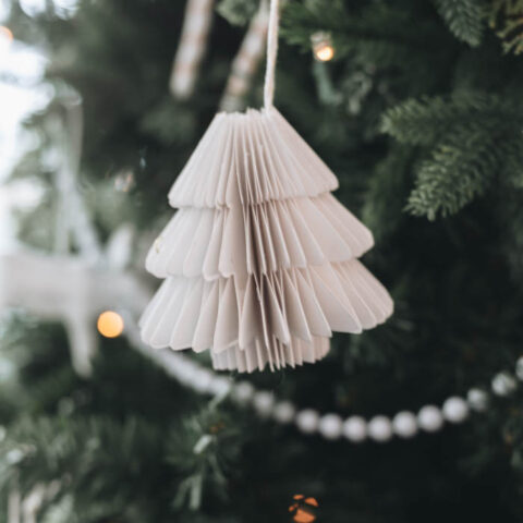 3D Paper Christmas Tree White