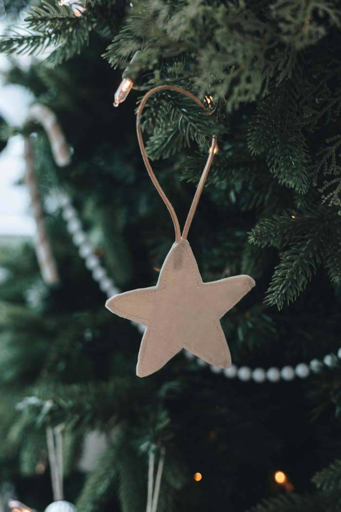 DIY Velvet Christmas Star Ornaments